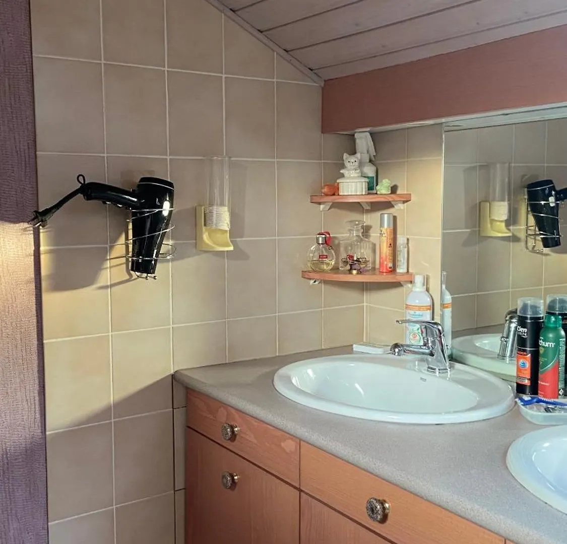 Guest house Chambre Dans Maison Campagnarde Presilly